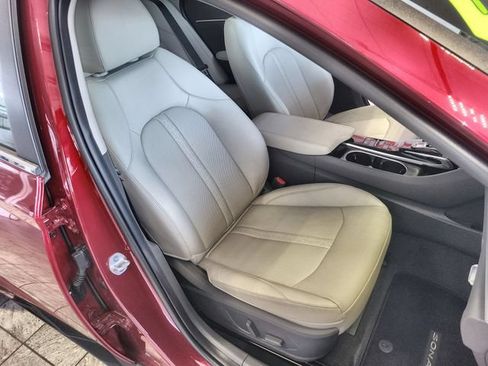 Used 2023 Hyundai Sonata Limited FWD image 25
