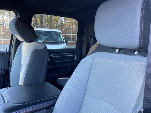 Used 2024 RAM 2500 Big Horn w/ Bed Utility Group image 9