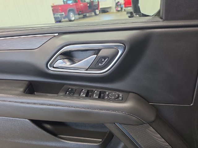 Used 2023 Chevrolet Tahoe LT w/ Luxury Package AWD/4WD image 20