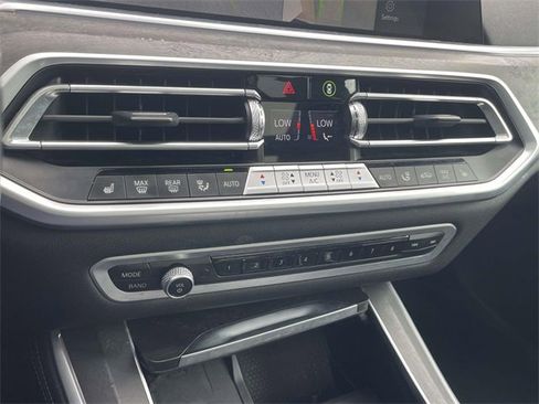 Used 2023 BMW X5 xDrive40i w/ Premium Package image 28