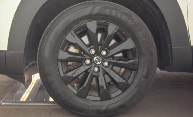 Used 2025 MAZDA CX-50 AWD 2.5 S w/ Preferred Package image 3