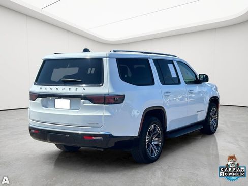 Used 2024 Jeep Wagoneer Series II w/ Flexible Seating Group RWD image 5