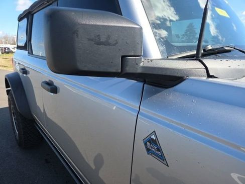 Used 2022 Ford Bronco Black Diamond w/ Sasquatch Package image 5