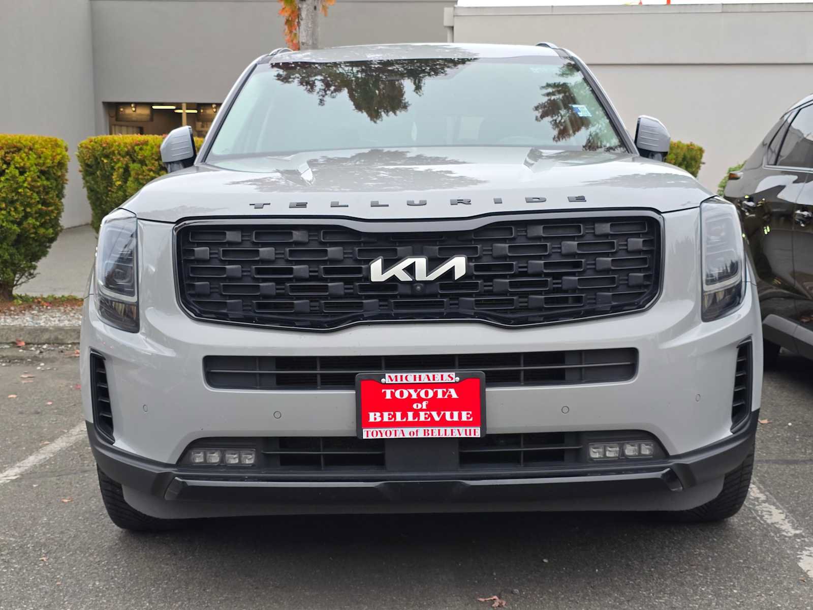 Used 2022 Kia Telluride SX w/ SX Prestige Package AWD/4WD image 2