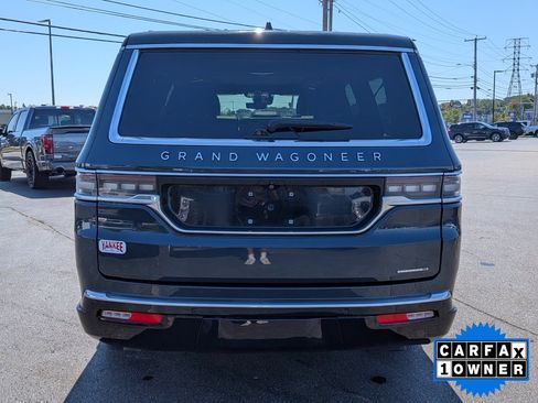 Used 2024 Jeep Grand Wagoneer L Series III AWD/4WD image 5