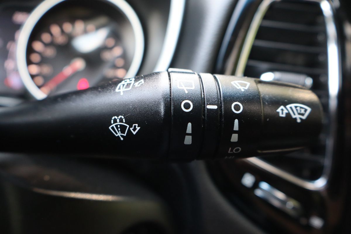 Used 2019 Jeep Compass Limited AWD/4WD image 33