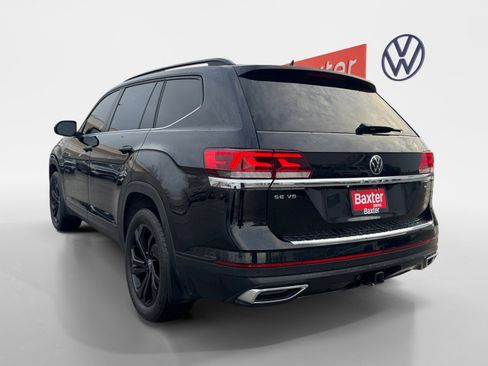 Certified 2023 Volkswagen Atlas SE w/ Black Wheel Package image 10
