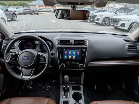 Used 2018 Subaru Outback 2.5i Touring AWD/4WD image 22