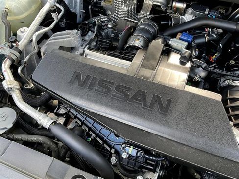 Used 2024 Nissan Rogue S AWD/4WD image 30