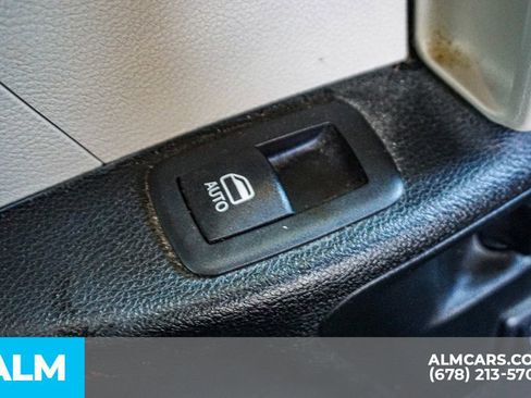 Used 2023 Chrysler Pacifica Limited image 34