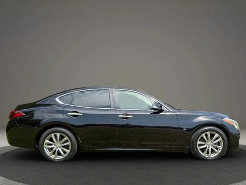 Used 2015 INFINITI Q70 3.7 RWD image 2