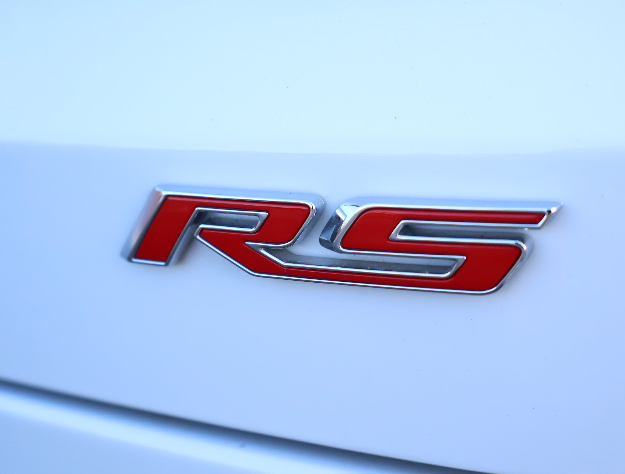 Used 2025 Chevrolet Trax RS w/ Sunroof Package FWD image 25