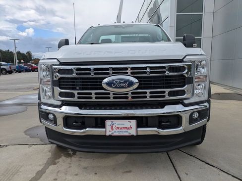 New 2025 Ford F550 4x4 Regular Cab Super Duty image 9