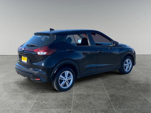Used 2024 Nissan Kicks S image 5