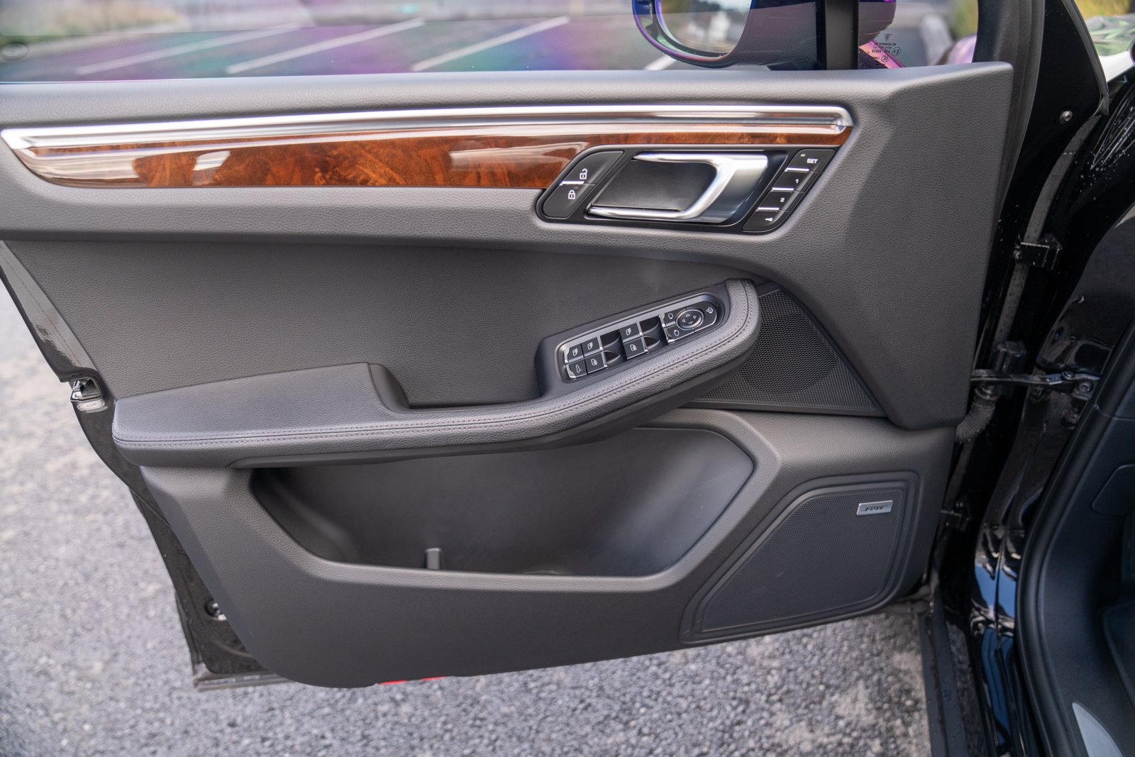 Certified 2023 Porsche Macan S AWD/4WD image 10
