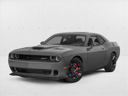 Used 2018 Dodge Challenger SRT Hellcat RWD image 1