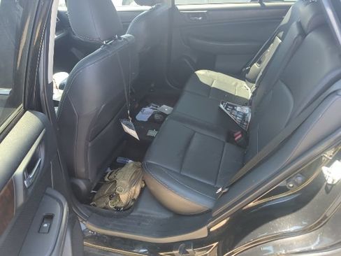 Used 2015 Subaru Outback 2.5i Limited AWD/4WD image 12