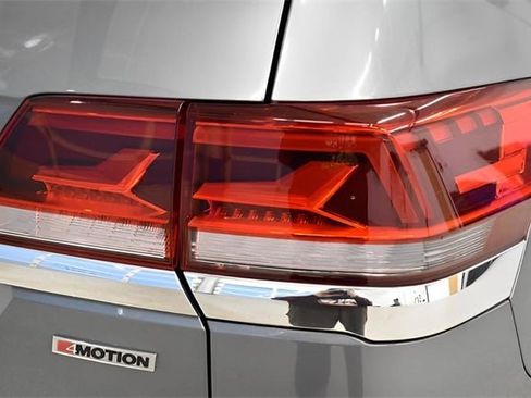 Used 2022 Volkswagen Atlas SE image 12