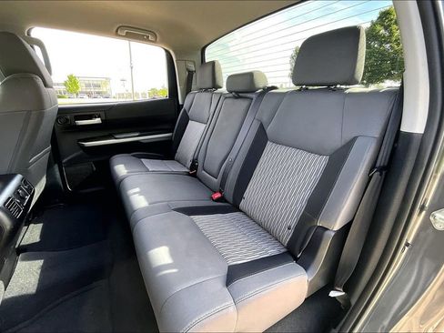 Used 2016 Toyota Tundra SR5 w/ SR5 Upgrade Package AWD/4WD image 30
