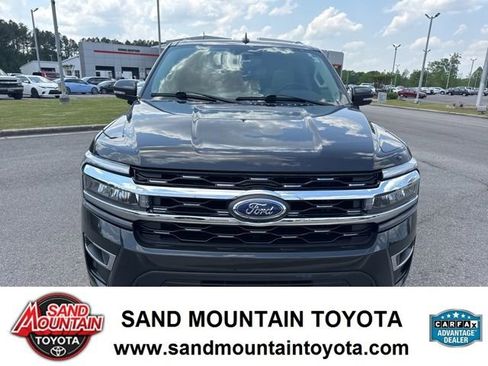 Used 2023 Ford Expedition Limited RWD image 7