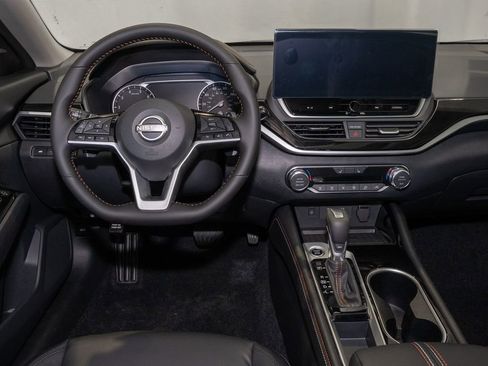 New 2025 Nissan Altima 2.5 SR w/ SR Premium Package image 7