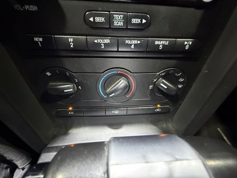 Used 2007 Ford Mustang Premium RWD image 12