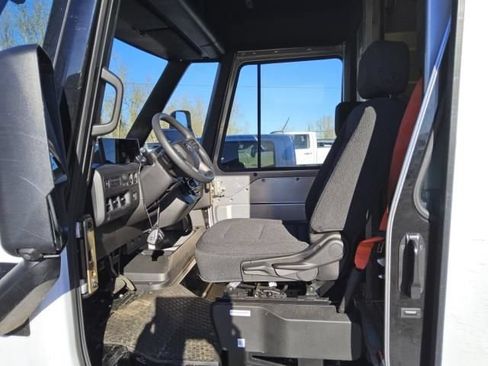Used 2023 Chevrolet Brightdrop 600 w/ Active Safety Package 2 AWD/4WD image 4