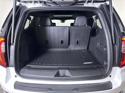New 2026 GMC Yukon XL Elevation w/ Elevation Premium Package AWD/4WD image 28