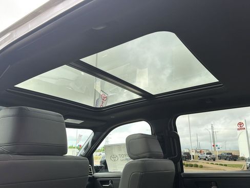 New 2026 Toyota Tundra Limited AWD/4WD image 12