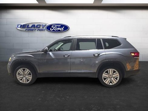 Used 2019 Volkswagen Atlas SE w/ Towing Package image 2