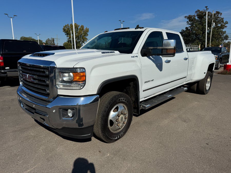 Used 2019 GMC Sierra 3500 SLT AWD/4WD image 1