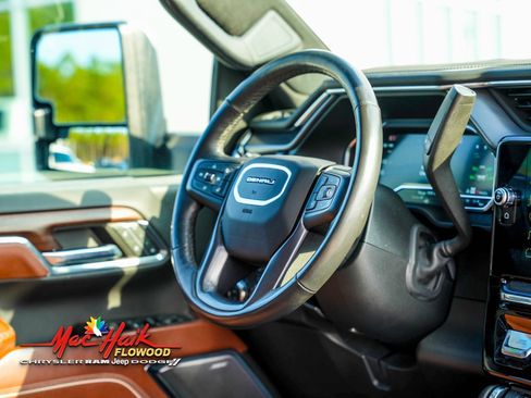 Used 2024 GMC Sierra 2500 Denali Ultimate image 15