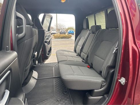 Used 2022 RAM 1500 Big Horn AWD/4WD image 33