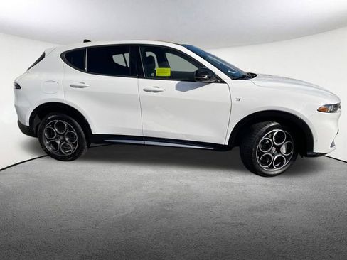 Used 2024 Alfa Romeo Tonale Ti image 15