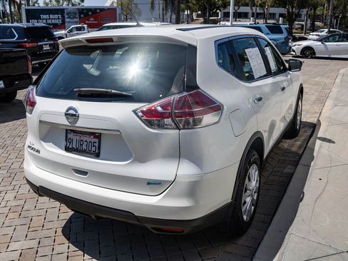 Used 2014 Nissan Rogue S FWD image 7