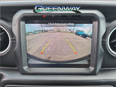 Used 2023 Jeep Wrangler Unlimited Sahara AWD/4WD image 17