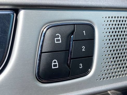 Used 2021 Ford Explorer ST w/ Equipment Group 401A AWD/4WD image 35