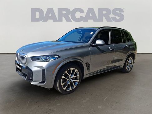 Used 2026 BMW X5 xDrive40i AWD/4WD image 3