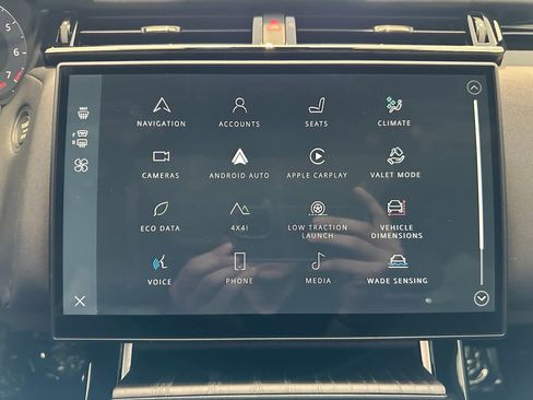 New 2026 Land Rover Range Rover Velar Dynamic SE image 21