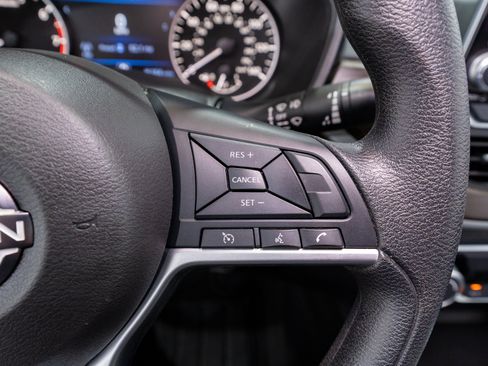 Used 2024 Nissan Altima 2.5 SV FWD image 22