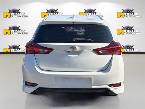 Used 2017 Toyota Corolla iM image 6