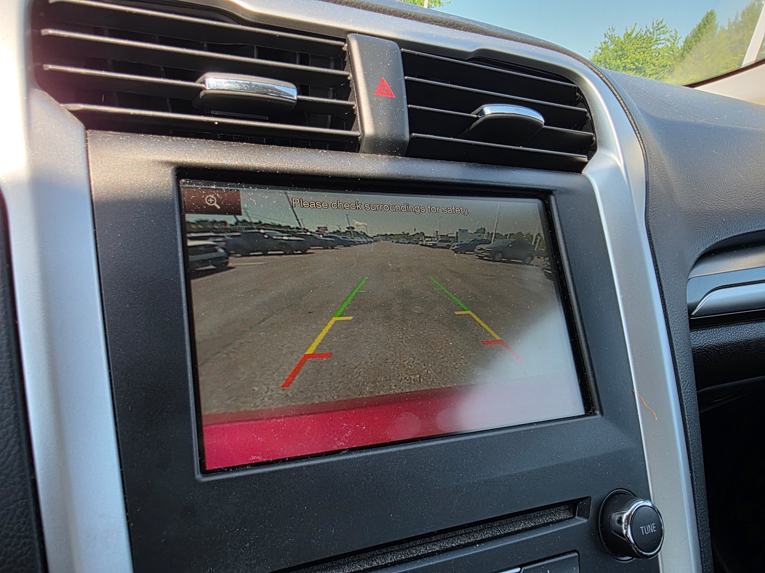 Used 2016 Ford Fusion SE FWD image 19