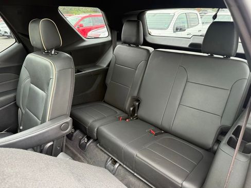 Used 2022 Chevrolet Traverse Premier w/ LPO, Floor Liner Package AWD/4WD image 6