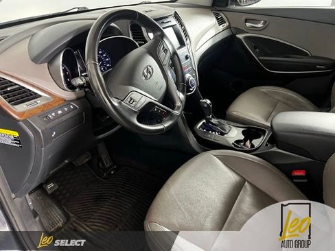 Used 2018 Hyundai Santa Fe SE w/ SE Premium Package 02 FWD image 9