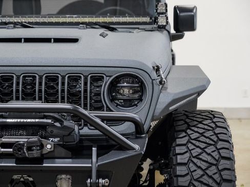 Used 2024 Jeep Wrangler Unlimited Rubicon 392 image 30