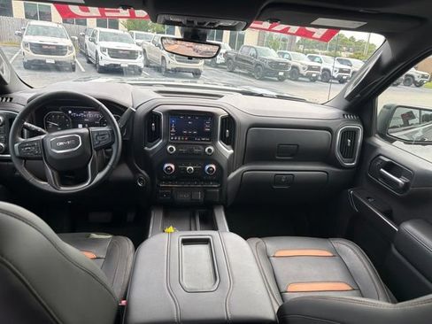 Used 2020 GMC Sierra 1500 AT4 w/ AT4 Premium Package AWD/4WD image 13