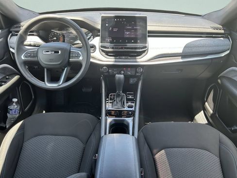Used 2024 Jeep Compass Sport w/ Mopar Graphics Package AWD/4WD image 15