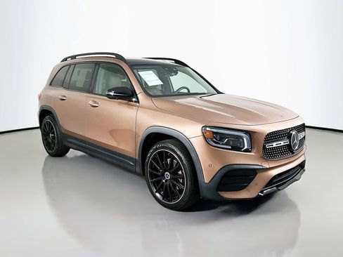 Used 2022 Mercedes-Benz GLB 250 image 7