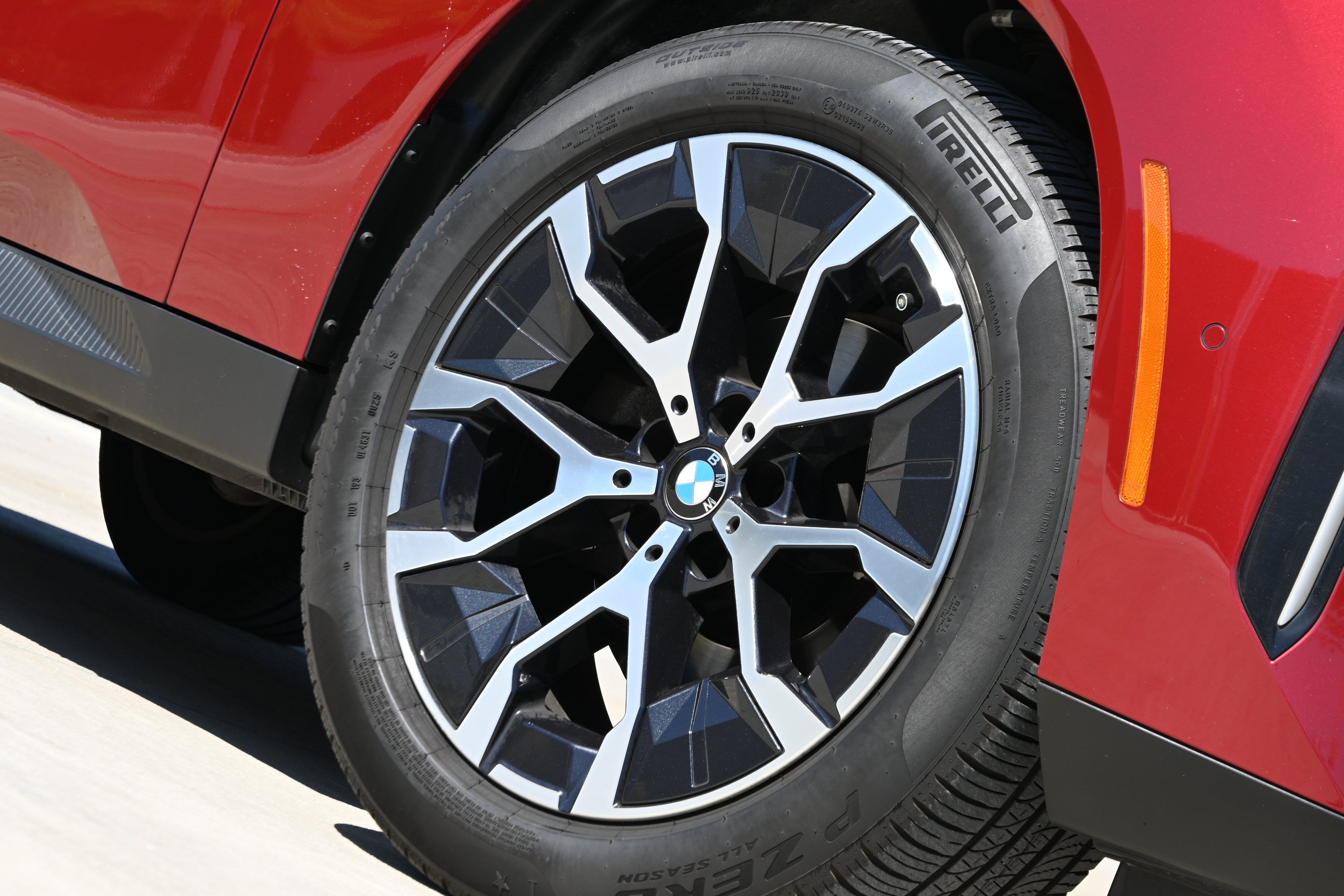 Certified 2025 BMW X3 xDrive30i w/ Convenience Package AWD/4WD image 11