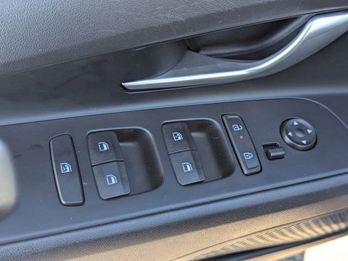 Used 2024 Hyundai Elantra SEL w/ Convenience Package image 24